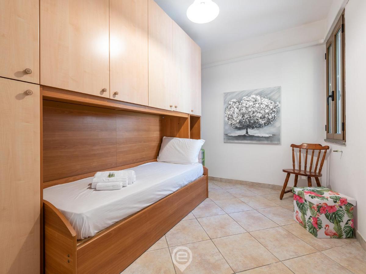 Lidia'S House Apartment Ористано Екстериор снимка